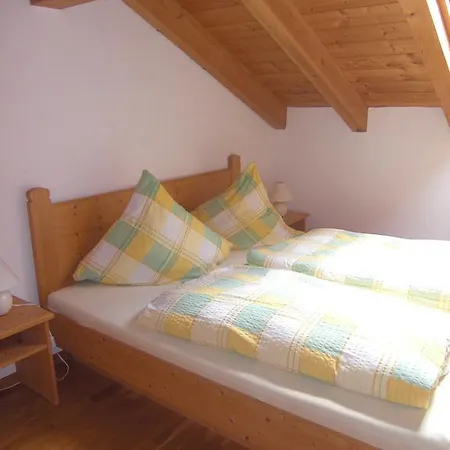 Ferienwohnung-haus-eva 아파트