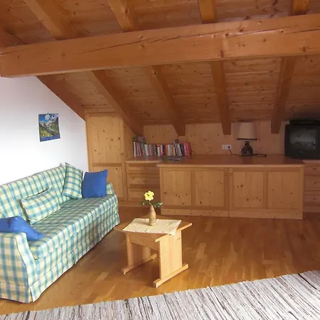 Ferienwohnung-haus-eva 아파트