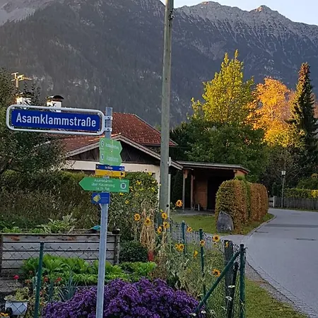 Ferienwohnung-haus-eva 아파트 *